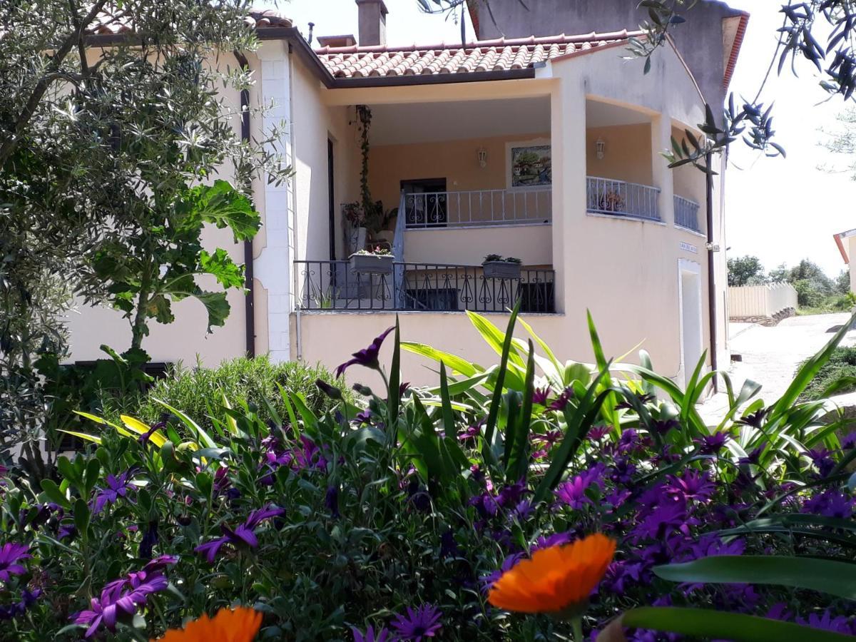 Casa Dos Amigos Villa Ancião Eksteriør bilde
